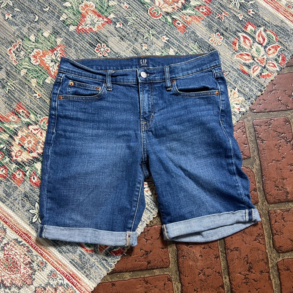 Gap 9” Bermuda short denim cuffed